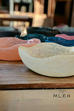 Load image into Gallery viewer, White resin bowls perfect as a salad bowl, fruit bowl or a decorative statement bowl on the table. Smooth waves and a matte outer finish really adds a touch of elegance. 
