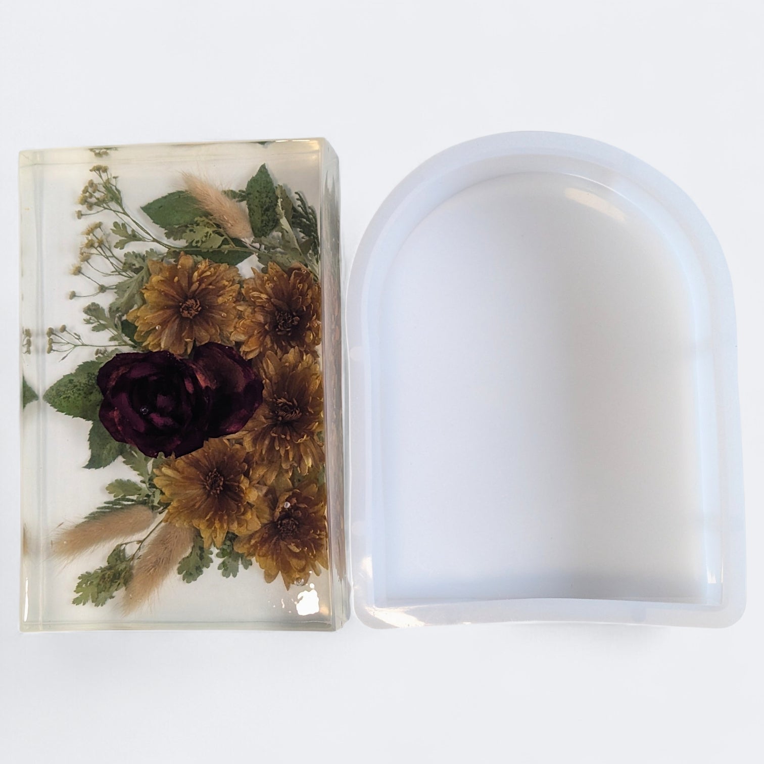 Medium Decorative Arch Resin Flower Preservation